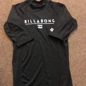 Men’s billabong surf shirt